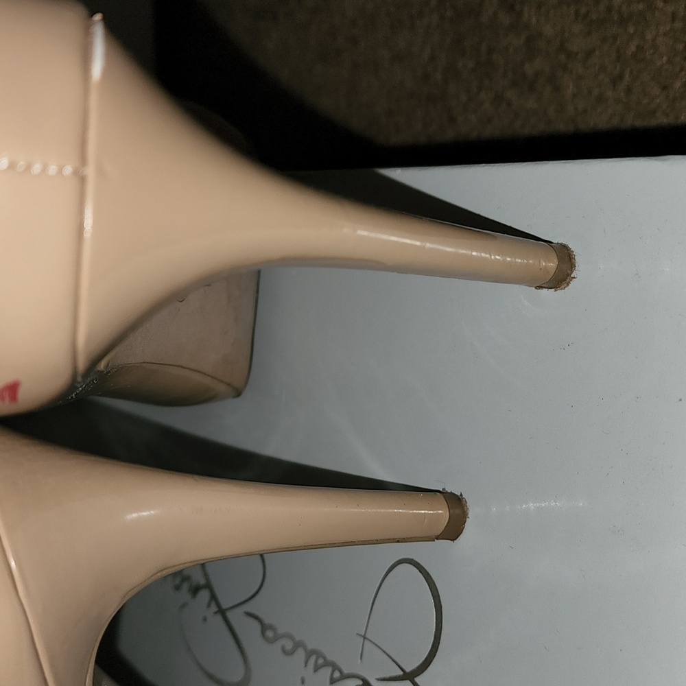 COPY - Jessica Simpson high heels bone colored peep toe shoes. EUC. Size 9 - Picture 5 of 6